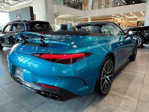 2023 Mercedes-Benz AMG SL 63 Base