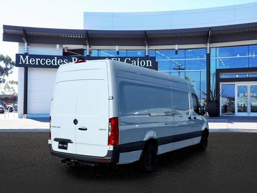 White 2026 Mercedes-Benz Sprinter 2500 170 WB