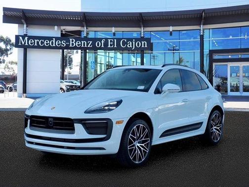 White 2023 Porsche Macan Base