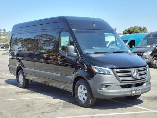 2024 Mercedes-Benz eSprinter 2500 170 WB High Roof Cargo