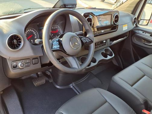 2026 Mercedes-Benz Sprinter 2500 144 WB