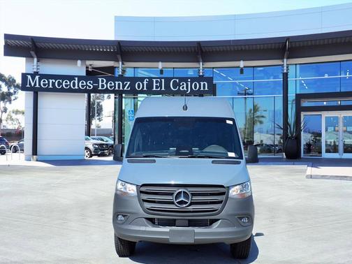 2025 Mercedes-Benz Sprinter 2500 High Roof