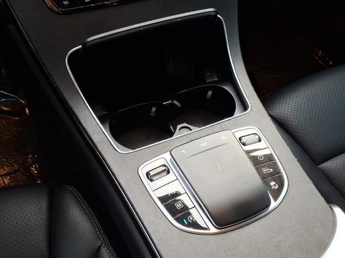 2022 Mercedes-Benz GLC 300 Base