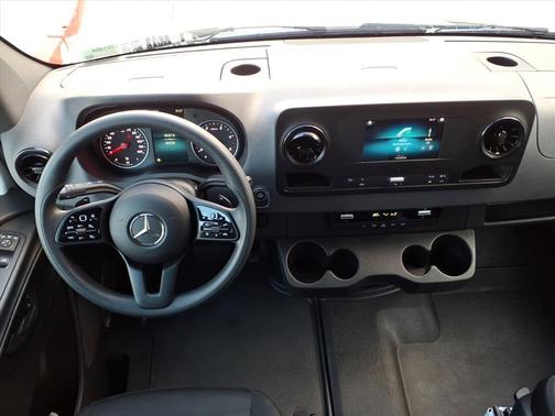 2023 Mercedes-Benz Sprinter 2500 144 WB