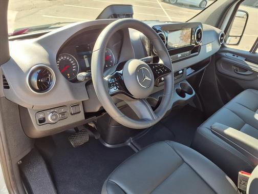 2026 Mercedes-Benz Sprinter 2500 144 WB