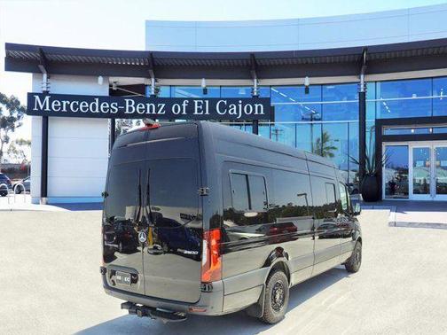 Jet Black 2023 Mercedes-Benz Sprinter 2500 170 WB
