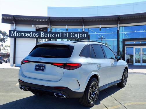 2026 Mercedes-Benz GLC 300 Base