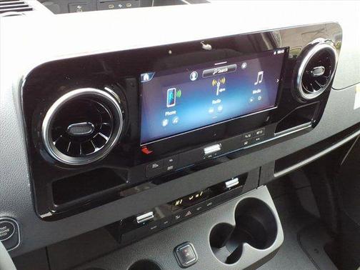 2026 Mercedes-Benz Sprinter 2500 144 WB