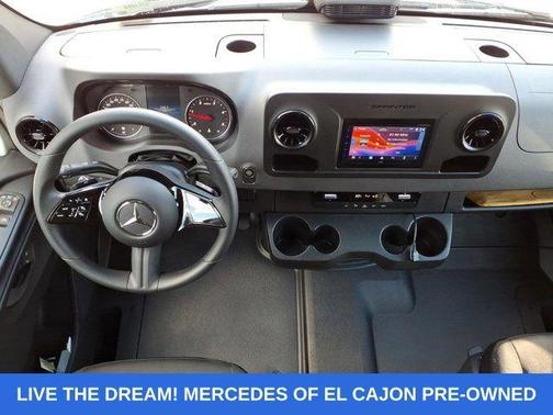 Arctic White 2025 Mercedes-Benz Sprinter 2500 144 WB