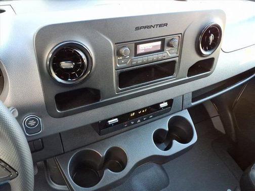 2025 Mercedes-Benz Sprinter 2500 144 WB