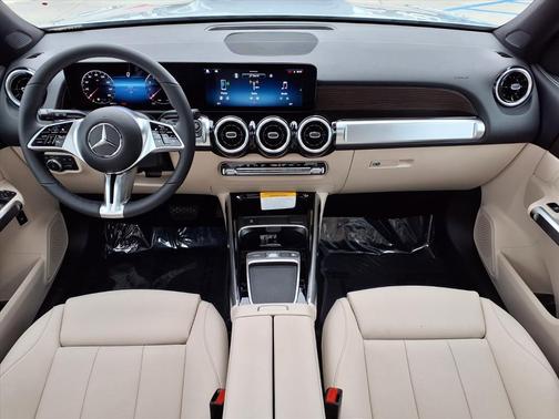 2026 Mercedes-Benz GLB 250 Base 4MATIC