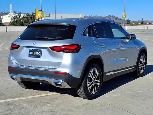 2026 Mercedes-Benz GLA 250 Base