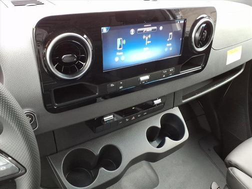 2025 Mercedes-Benz Sprinter 2500 144 WB