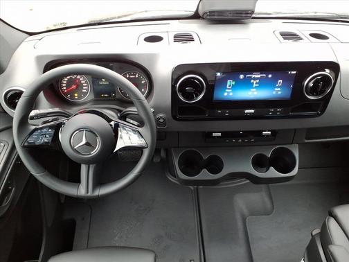 2025 Mercedes-Benz Sprinter 2500 144 WB
