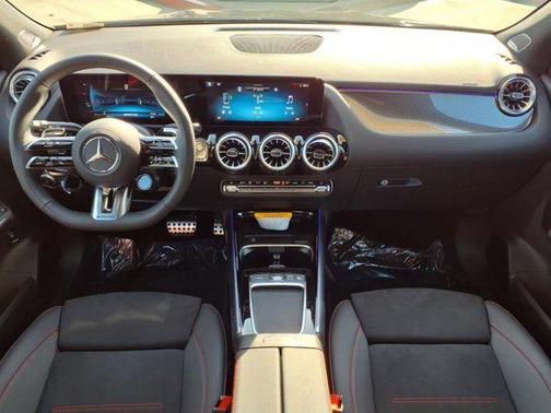 2026 Mercedes-Benz AMG GLA 35 Base