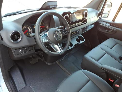 White 2026 Mercedes-Benz Sprinter 2500 144 WB