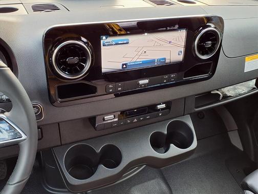 2026 Mercedes-Benz Sprinter 2500 Standard Roof