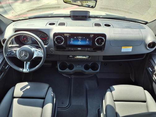 2026 Mercedes-Benz Sprinter 2500 Standard Roof