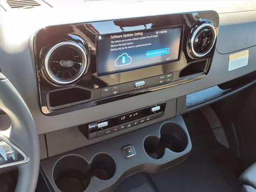 2026 Mercedes-Benz Sprinter 2500 Standard Roof