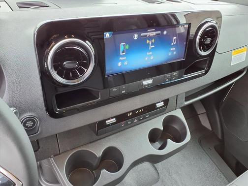 2026 Mercedes-Benz Sprinter 2500 170 WB