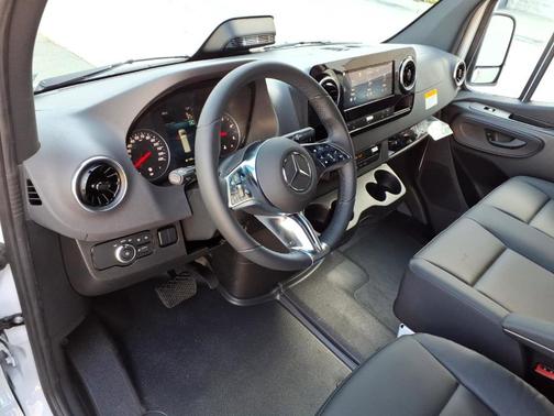 White 2026 Mercedes-Benz Sprinter 2500 170 WB