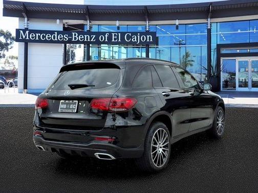 Black 2022 Mercedes-Benz GLC 300 Base
