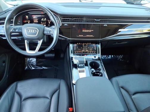 2023 Audi Q7 55 Prestige