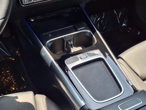 2025 Mercedes-Benz GLA 250 Base