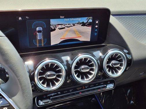 2025 Mercedes-Benz GLA 250 Base