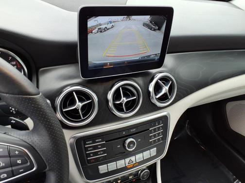 2020 Mercedes-Benz GLA 250 Base 4MATIC
