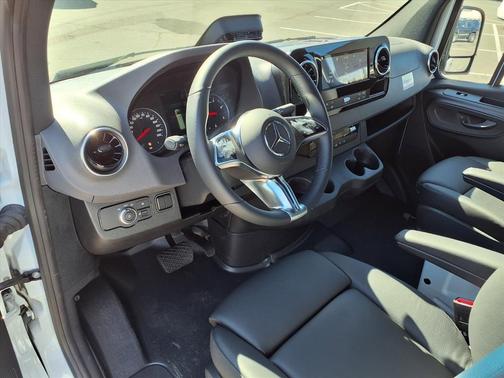 2025 Mercedes-Benz Sprinter 2500 144 WB