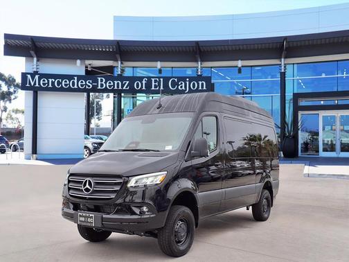 2026 Mercedes-Benz Sprinter 2500 144 WB Standard Roof Passenger