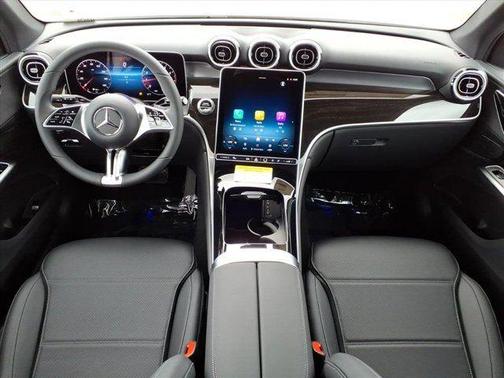 2026 Mercedes-Benz GLC 300 Base 4MATIC