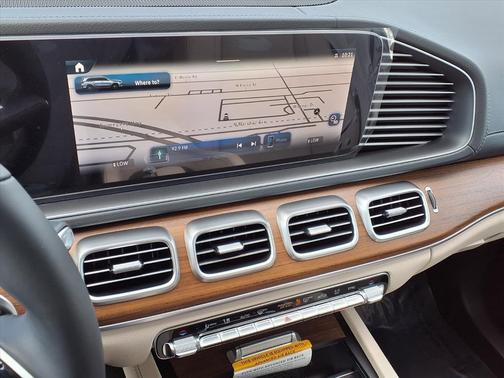 2026 Mercedes-Benz GLS 450 4MATIC