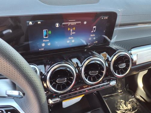 2026 Mercedes-Benz GLB 250 Base