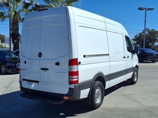 2014 Mercedes-Benz Sprinter 144 WB
