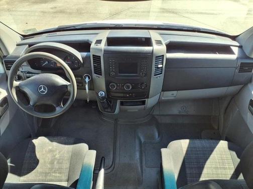 2014 Mercedes-Benz Sprinter 144 WB
