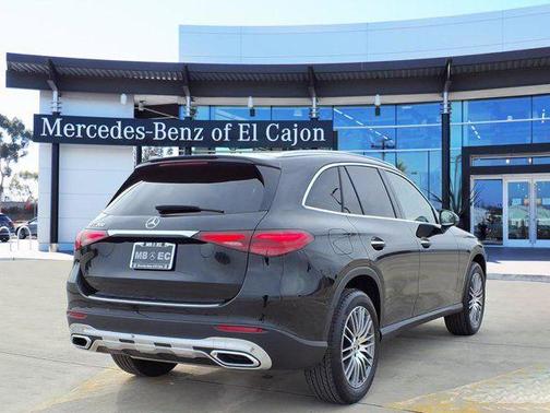 2026 Mercedes-Benz GLC 300 Base