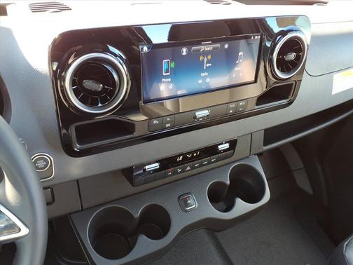 2025 Mercedes-Benz Sprinter 2500 High Roof