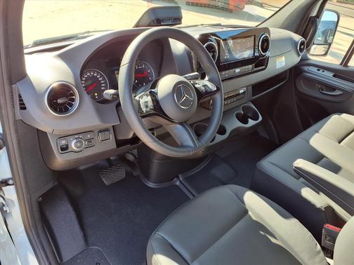 2026 Mercedes-Benz Sprinter 2500 170 WB