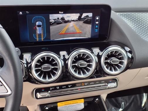 2025 Mercedes-Benz GLA 250 Base 4MATIC
