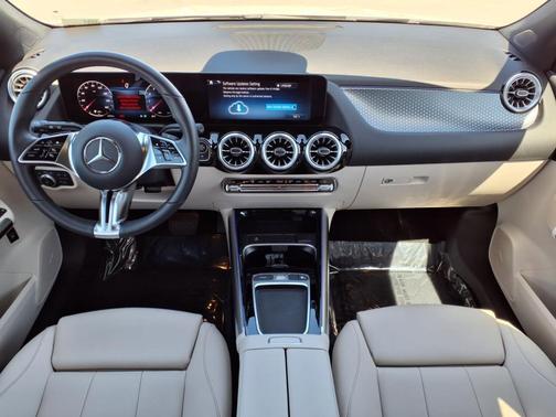 2025 Mercedes-Benz GLA 250 Base 4MATIC
