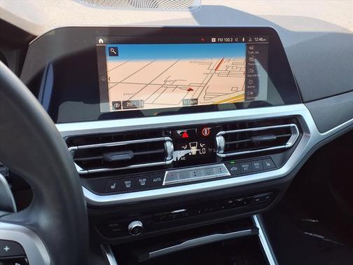 2022 BMW 330 i