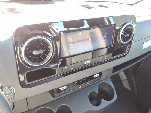 2025 Mercedes-Benz Sprinter 2500 144 WB