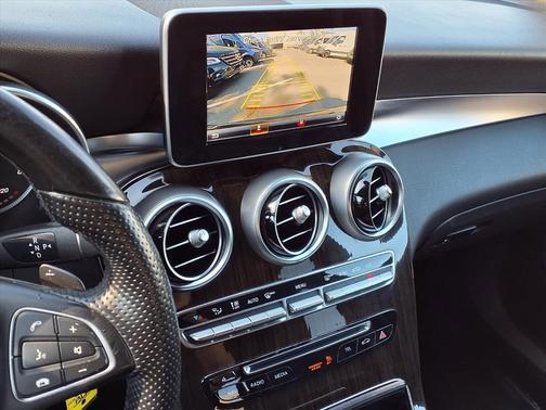 2017 Mercedes-Benz GLC 300 Base