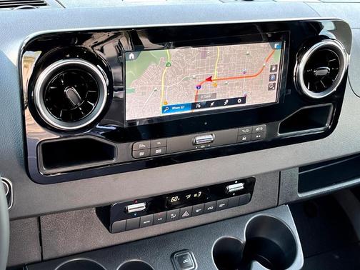 2024 Mercedes-Benz Sprinter 2500 144 WB