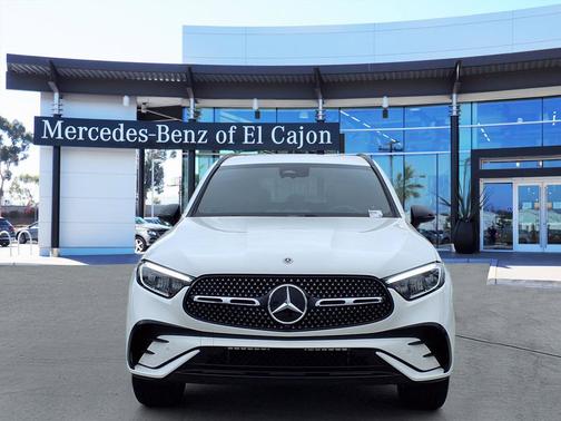 2025 Mercedes-Benz GLC 300