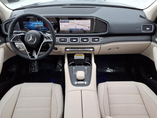 2025 Mercedes-Benz GLS 450 4MATIC