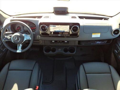 2025 Mercedes-Benz Sprinter 2500 170 WB