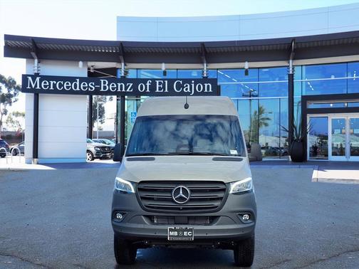 2025 Mercedes-Benz Sprinter 2500 144 WB